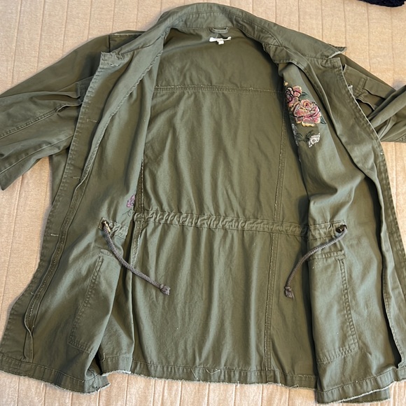 Maurice’s Military Style Jacket Embroidery Distressed Toggle Waist Sz 2 - Picture 7 of 10